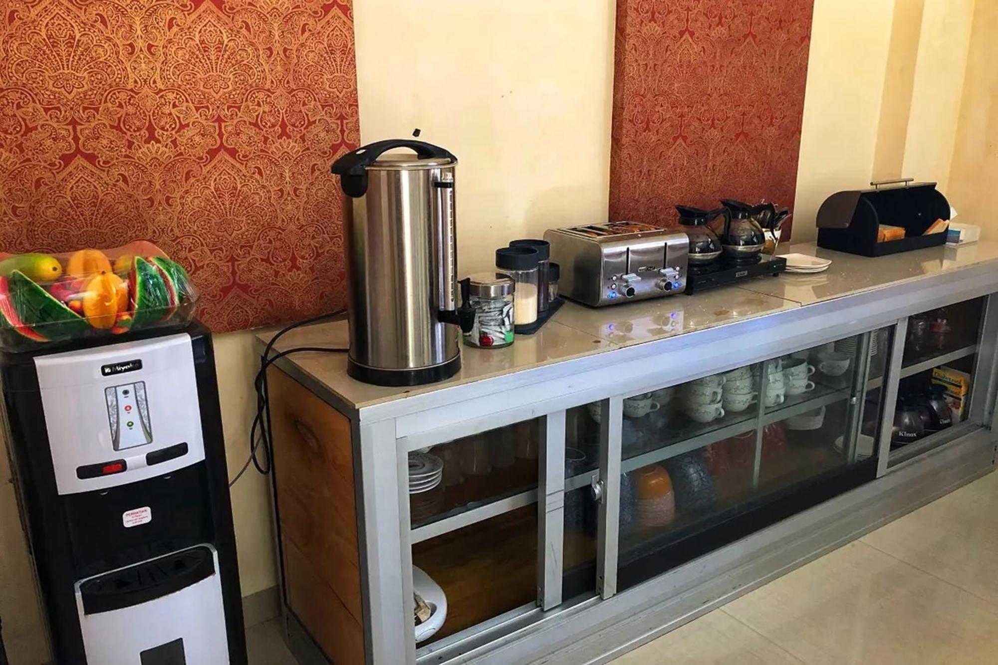 Hotel Manggasa 마칼레 외부 사진