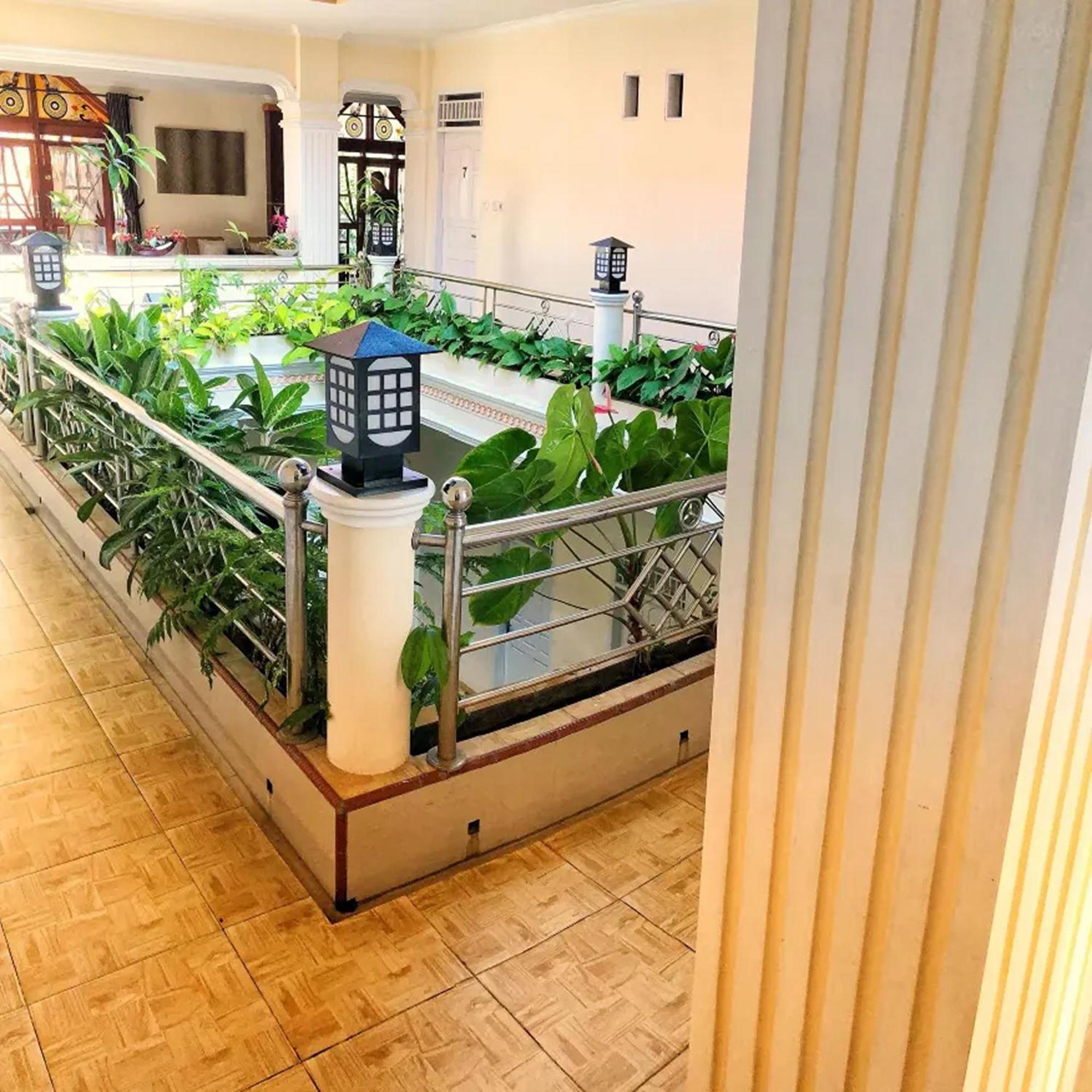 Hotel Manggasa 마칼레 외부 사진